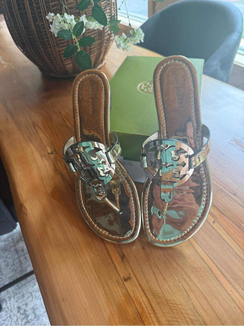 Tory Burch Miller Mirrored Metallic Gold Thong Sandals - Picture 7 of 7